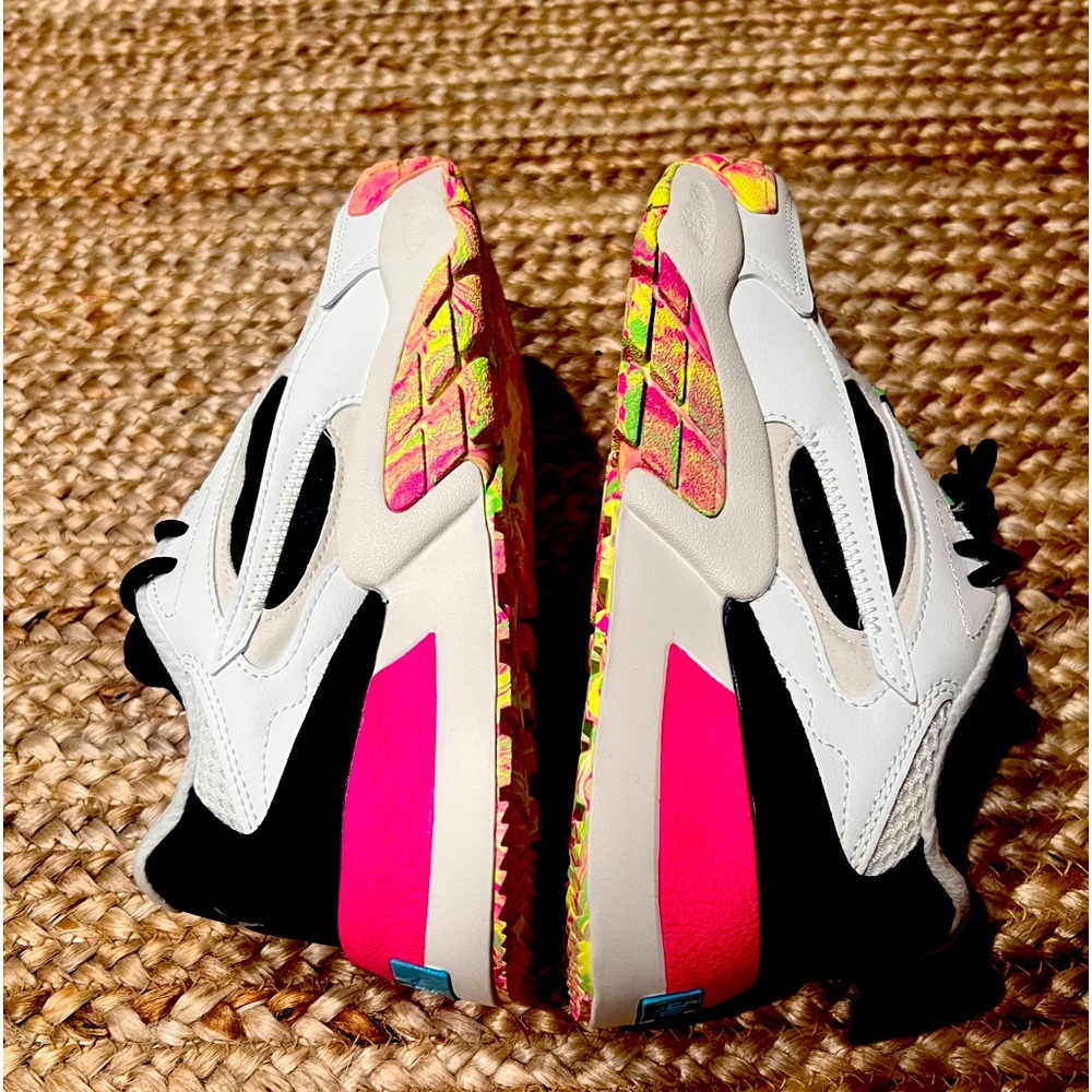 Puma Hedra women’s shoes ( never worn )